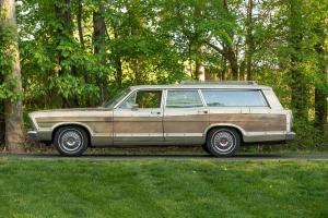 Ford Country Squire Station Wagon 428 1967 года 